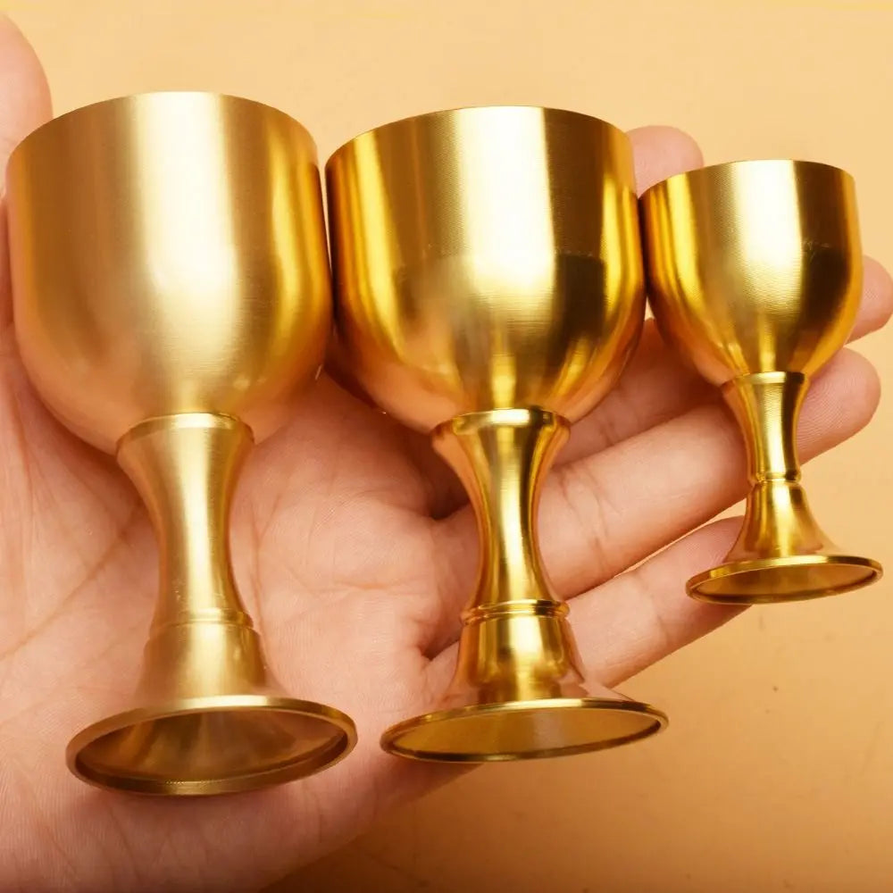 https://ae01.alicdn.com/kf/S57066a8daa174692bf62e8b64d3da3f4v/1Pcs-Brass-Chalice-Cup-Cocktail-Wine-Goblet-Brass-Beverage-Goblet-Metal-Liquor-Cup-for-Party-Home.jpg