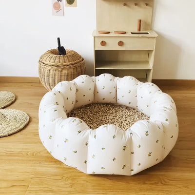https://ae01.alicdn.com/kf/S0becc724c2bf49bd86a56da6ccf18edbR/Baby-Inflatable-Tub-Cute-Print-Petal-Pool-Baby-Bathtub-PVC-Newborn-Swimming-Pool-Portable-Carry-Baby.jpg